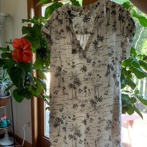 NWT a.n.a Black and White Palm Print Top